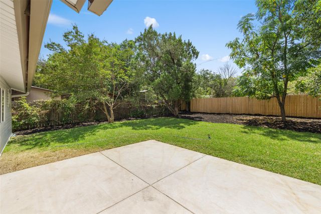 1111 Spearson LN, Austin, TX 78745