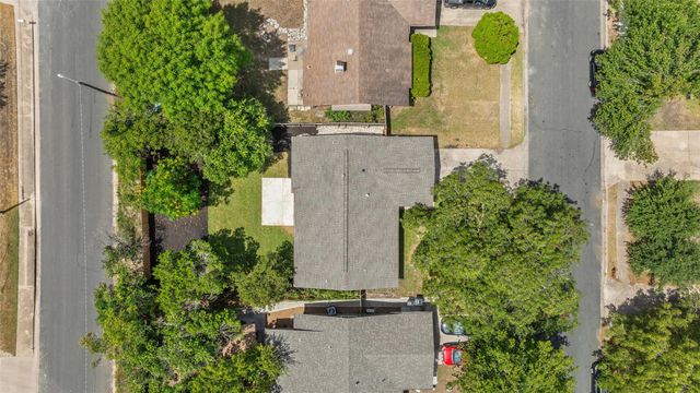 1111 Spearson LN, Austin, TX 78745
