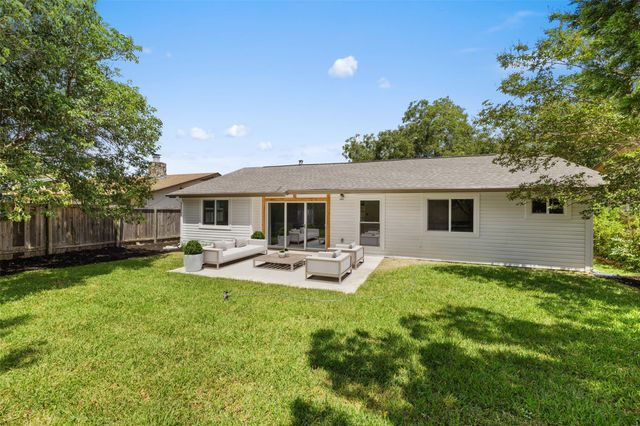 1111 Spearson LN, Austin, TX 78745
