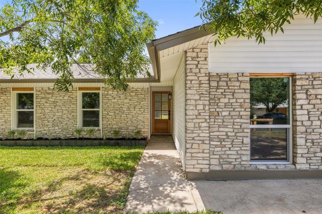 1111 Spearson LN, Austin, TX 78745