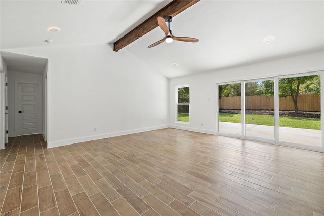 1111 Spearson LN, Austin, TX 78745