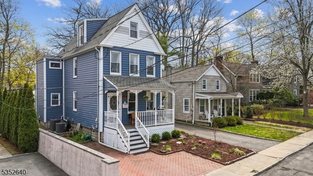 61 S Passaic Ave, Chatham Boro, NJ 07928