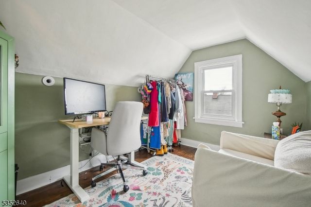 61 S Passaic Ave, Chatham Boro, NJ 07928