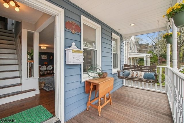 61 S Passaic Ave, Chatham Boro, NJ 07928