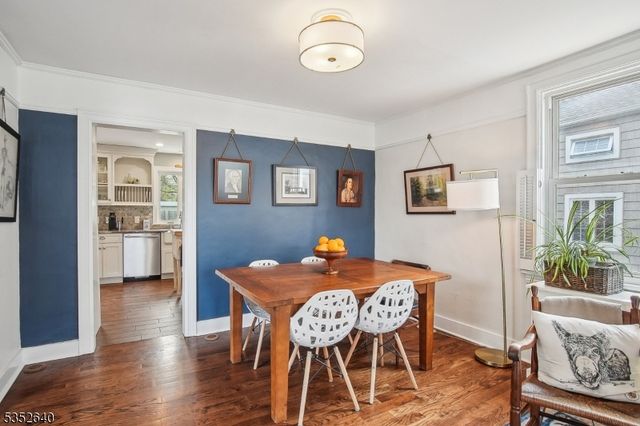 61 S Passaic Ave, Chatham Boro, NJ 07928