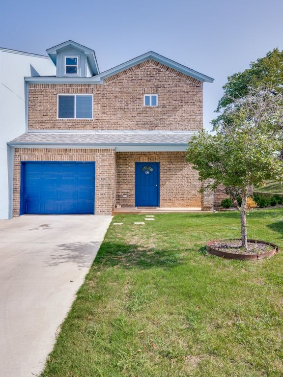 751 Pipeline Court A2, Hurst, TX 76053