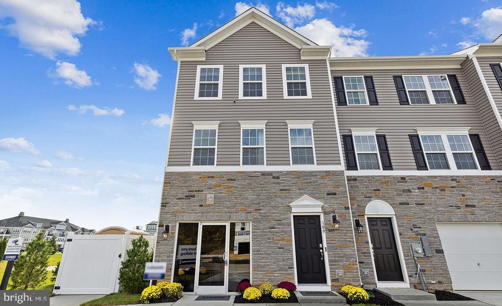 244 MACOUN WAY, Glassboro, NJ 08028