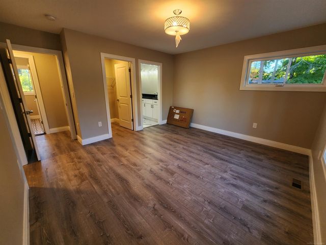28430 Ranchwood Drive, Southfield, MI 48076