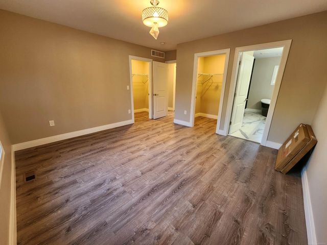 28430 Ranchwood Drive, Southfield, MI 48076