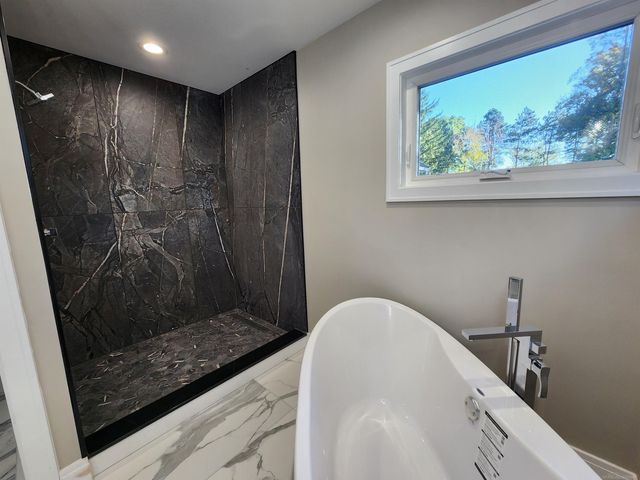 28430 Ranchwood Drive, Southfield, MI 48076