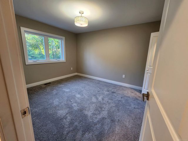 28430 Ranchwood Drive, Southfield, MI 48076