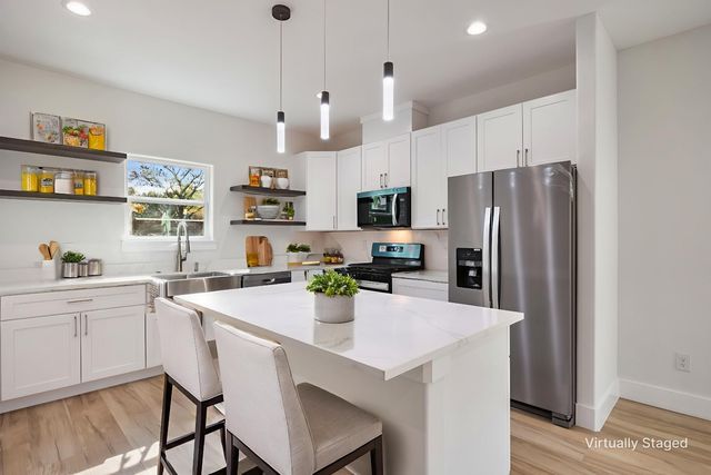 2182 Echo Lake Drive, Dallas, TX 75253