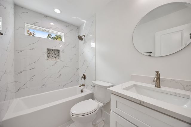 2182 Echo Lake Drive, Dallas, TX 75253