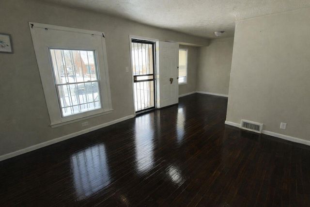 18556 Kentfield Street, Detroit, MI 48219