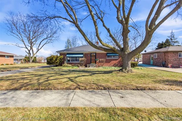 26780 Crystal Avenue, Warren, MI 48091