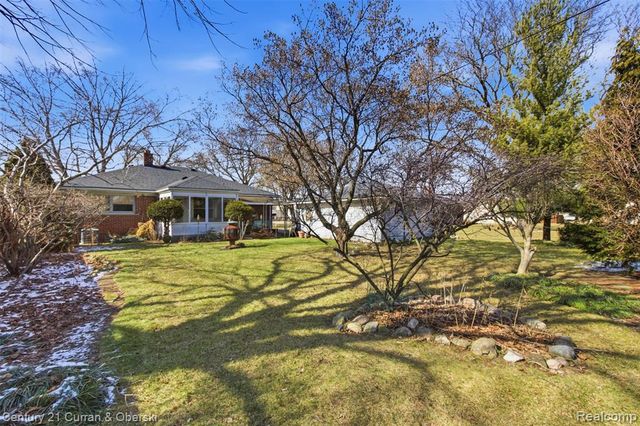 26780 Crystal Avenue, Warren, MI 48091