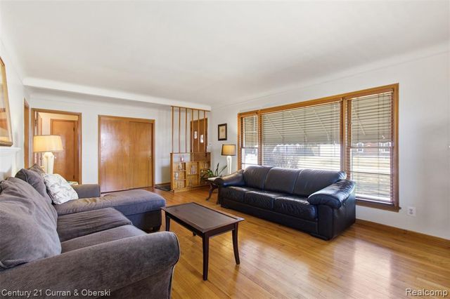 26780 Crystal Avenue, Warren, MI 48091