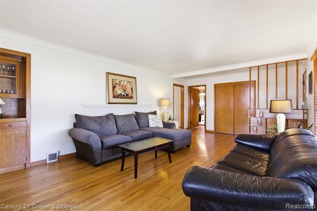 26780 Crystal Avenue, Warren, MI 48091