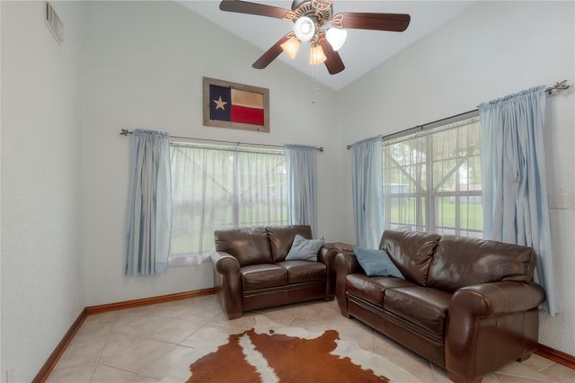 318 Timberline Drive, Trinity, TX 75862
