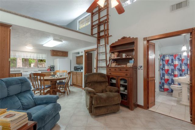 318 Timberline Drive, Trinity, TX 75862