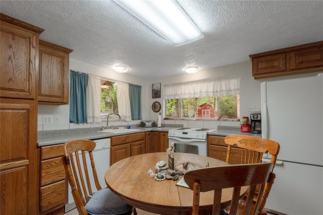 318 Timberline Drive, Trinity, TX 75862