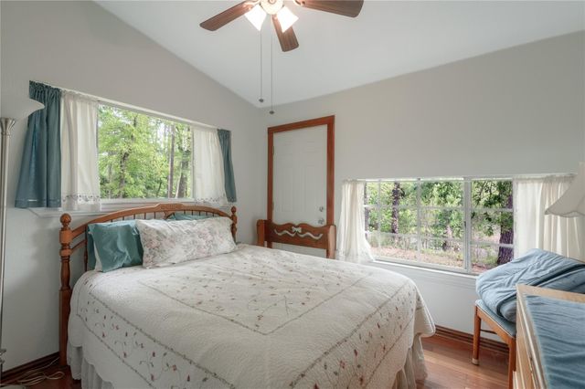 318 Timberline Drive, Trinity, TX 75862