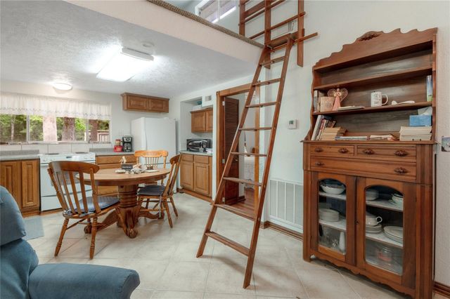 318 Timberline Drive, Trinity, TX 75862