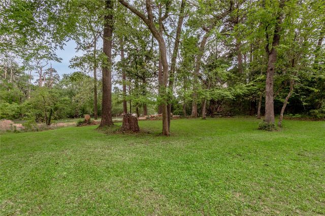 318 Timberline Drive, Trinity, TX 75862