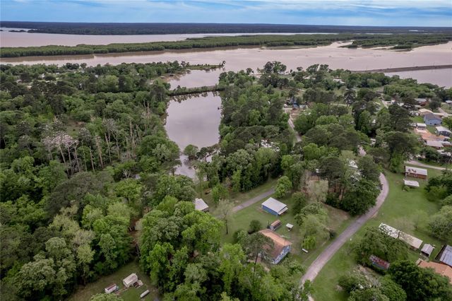 318 Timberline Drive, Trinity, TX 75862