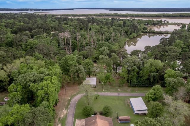 318 Timberline Drive, Trinity, TX 75862