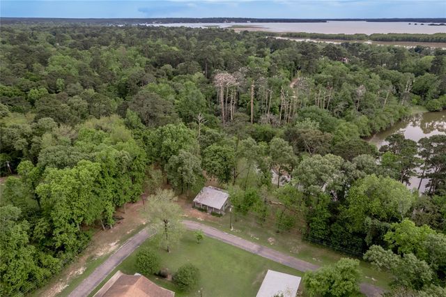 318 Timberline Drive, Trinity, TX 75862