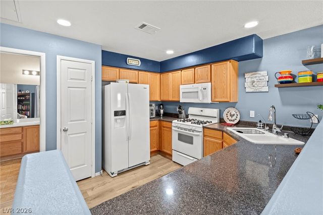 9303 Gilcrease Avenue 2238, Las Vegas, NV 89149