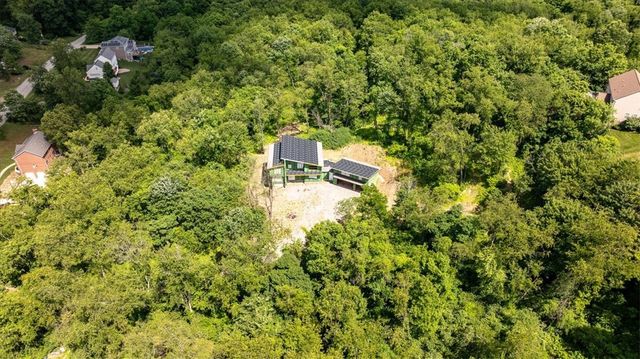 2323 Mcdevitt Road, Franklin Park, PA 15143