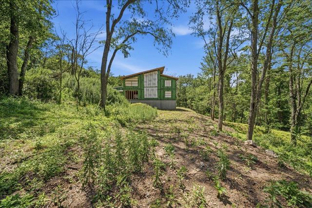 2323 Mcdevitt Road, Franklin Park, PA 15143
