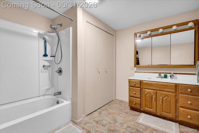 10294 Nichols Road, Gaines Township, MI 48436