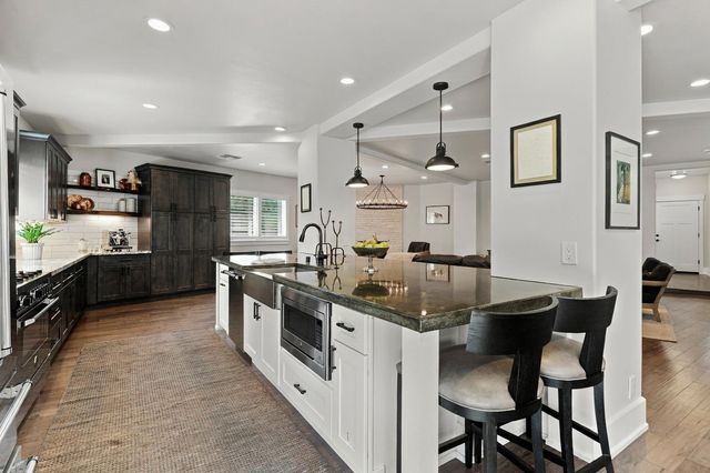 1711 Maple Glen Rd, Sacramento, CA 95864