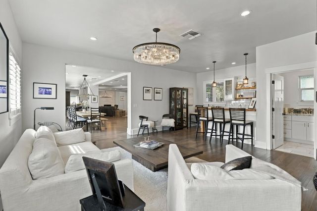 1711 Maple Glen Rd, Sacramento, CA 95864
