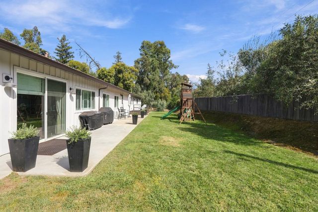 1711 Maple Glen Rd, Sacramento, CA 95864
