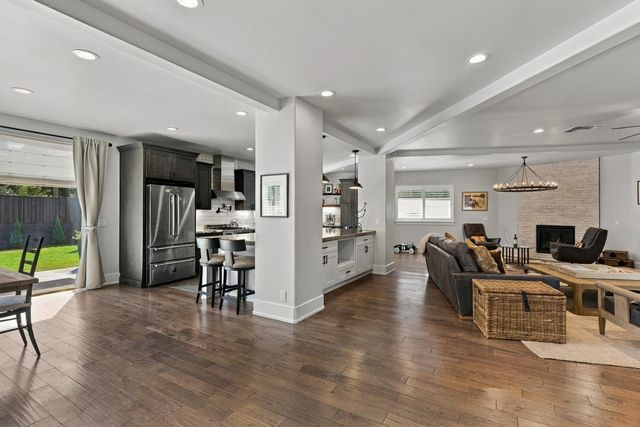 1711 Maple Glen Rd, Sacramento, CA 95864