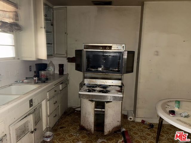 4940 Beck Avenue, Bell, CA 90201