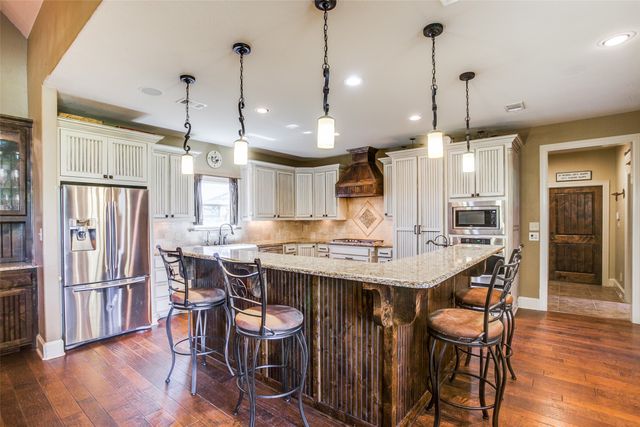 1510 Hawkins Road, Whitesboro, TX 76273