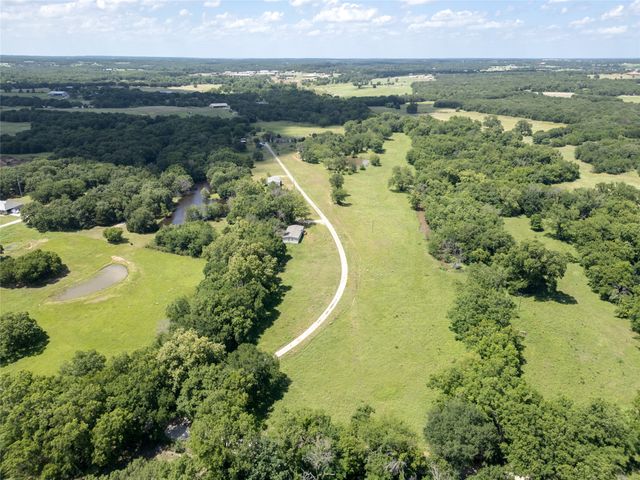 1510 Hawkins Road, Whitesboro, TX 76273