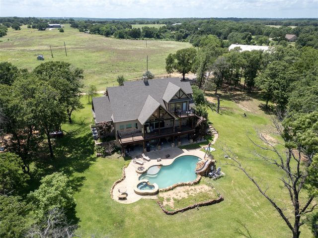 1510 Hawkins Road, Whitesboro, TX 76273