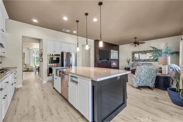 45407 Callesito Altar, Temecula, CA 92592