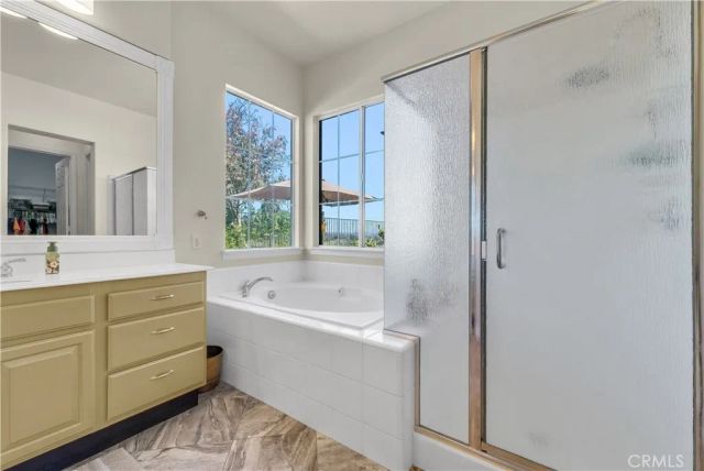 45407 Callesito Altar, Temecula, CA 92592