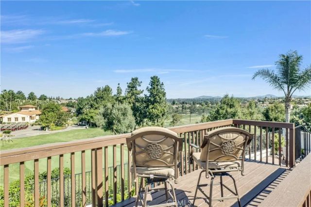 45407 Callesito Altar, Temecula, CA 92592