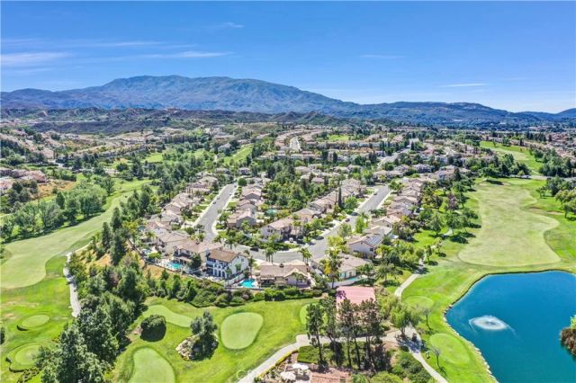 45407 Callesito Altar, Temecula, CA 92592