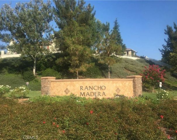 45407 Callesito Altar, Temecula, CA 92592