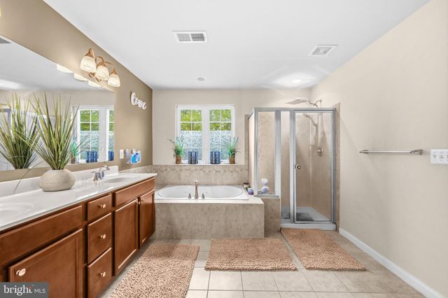 11642 ROYAL LYTHAM LN, Waldorf, MD 20602