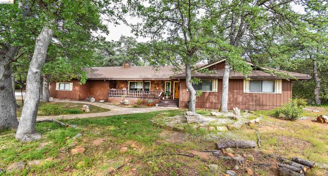 15 Roble Rd, Sonora, CA 95370